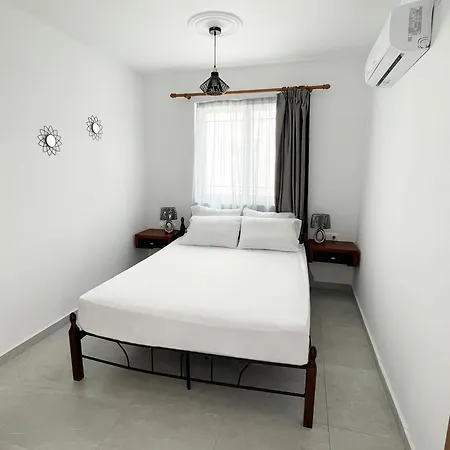 Evans 2 Bedroom *