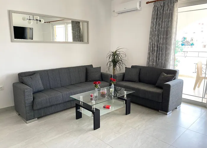 Апартаменты Evans 2 Bedroom Карпатос